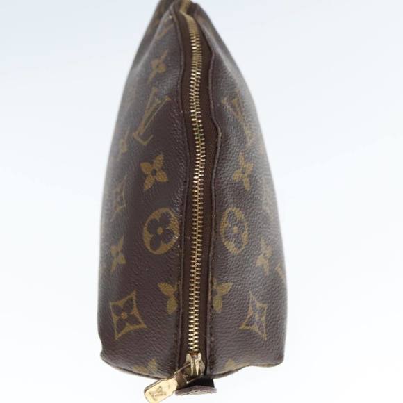 LOUIS VUITTON Monogram Trousse Demi Ronde Cosmetic Pouch M47520 LV Auth 76246 - Picture 4 of 16